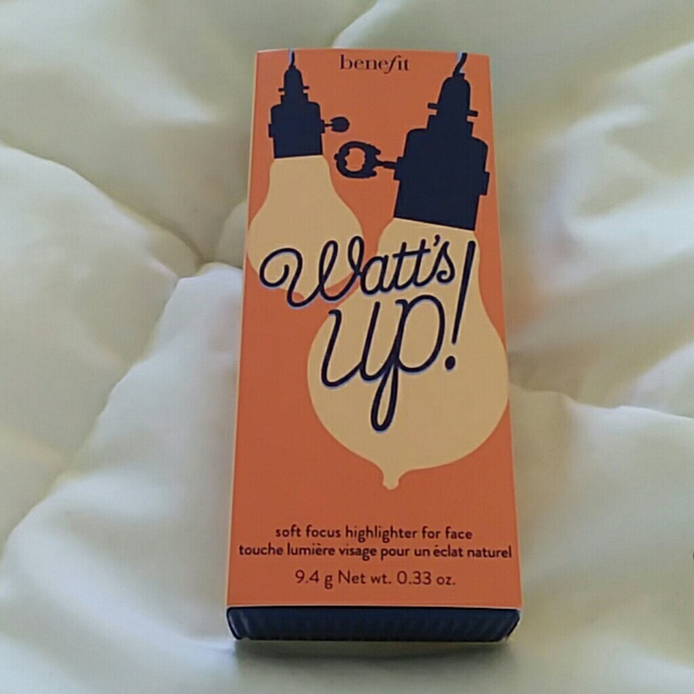 Benefit Watt's Up Cream-to-Powder Highlighter